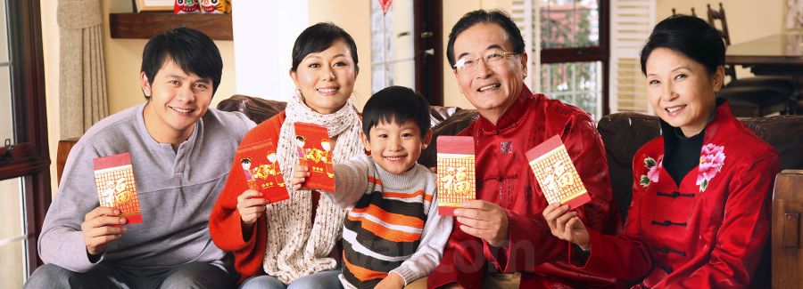 chinese new year family